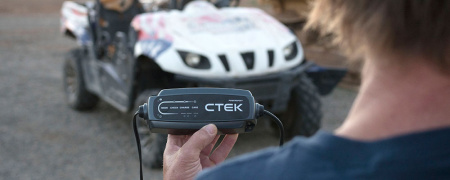 Зарядний пристрій CTEK CT5 Powersport EU LA and Lithium (40-310)