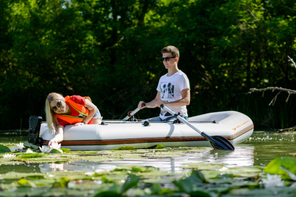 Надувний човен Kolibri К-270Т