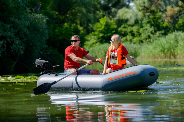 Надувний човен Kolibri К-240